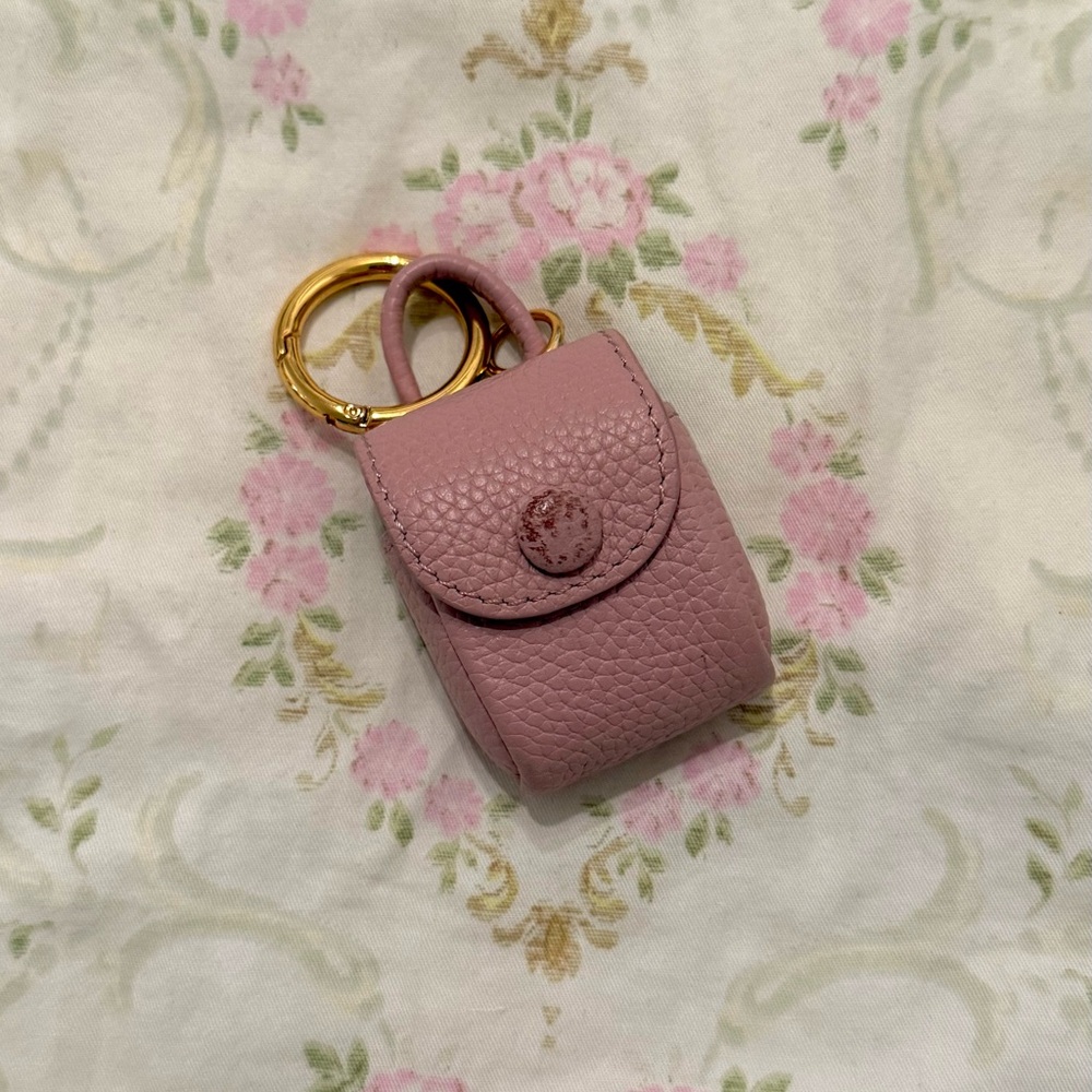Tocco Toscano Maya leather AirPods pouch